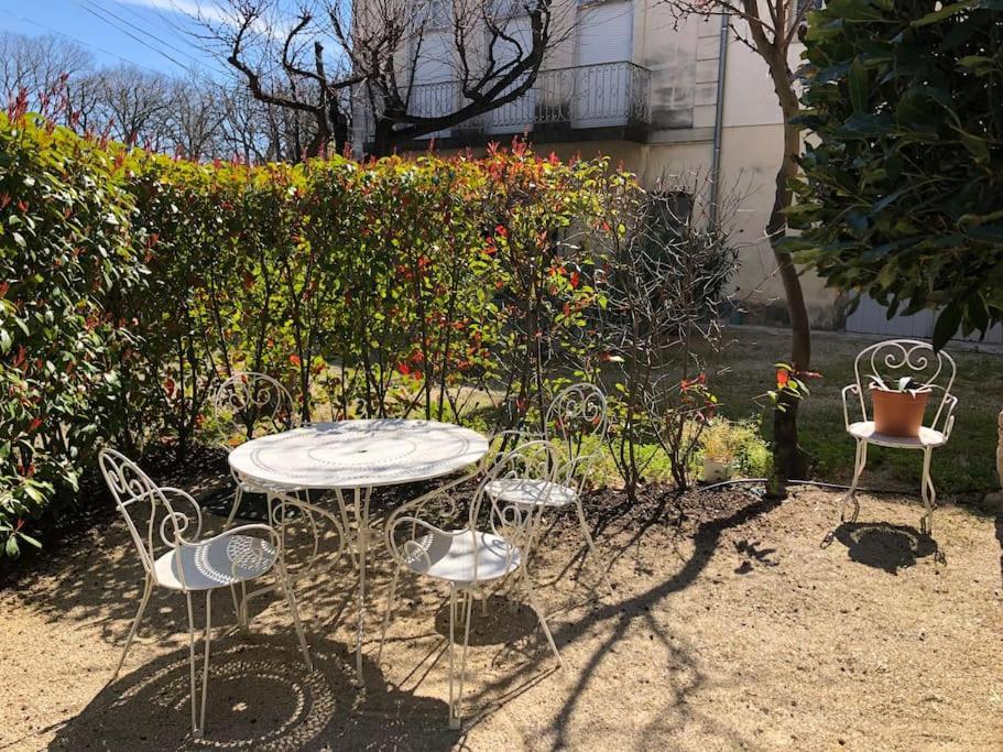 Ulysse, Appartement Spacieux Au Centre Historique D'Uzes En Rez-De-Chaussee Avec Exterieur, Proche Parking Des Marroniers Luaran gambar